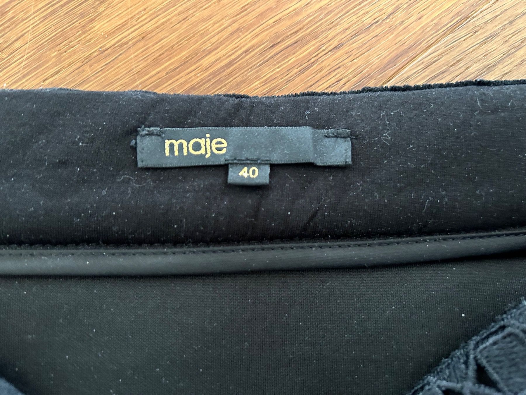Maje Gonne: Jupe schwarz Maje – Usato da Schwyz venduto da lookatit 1