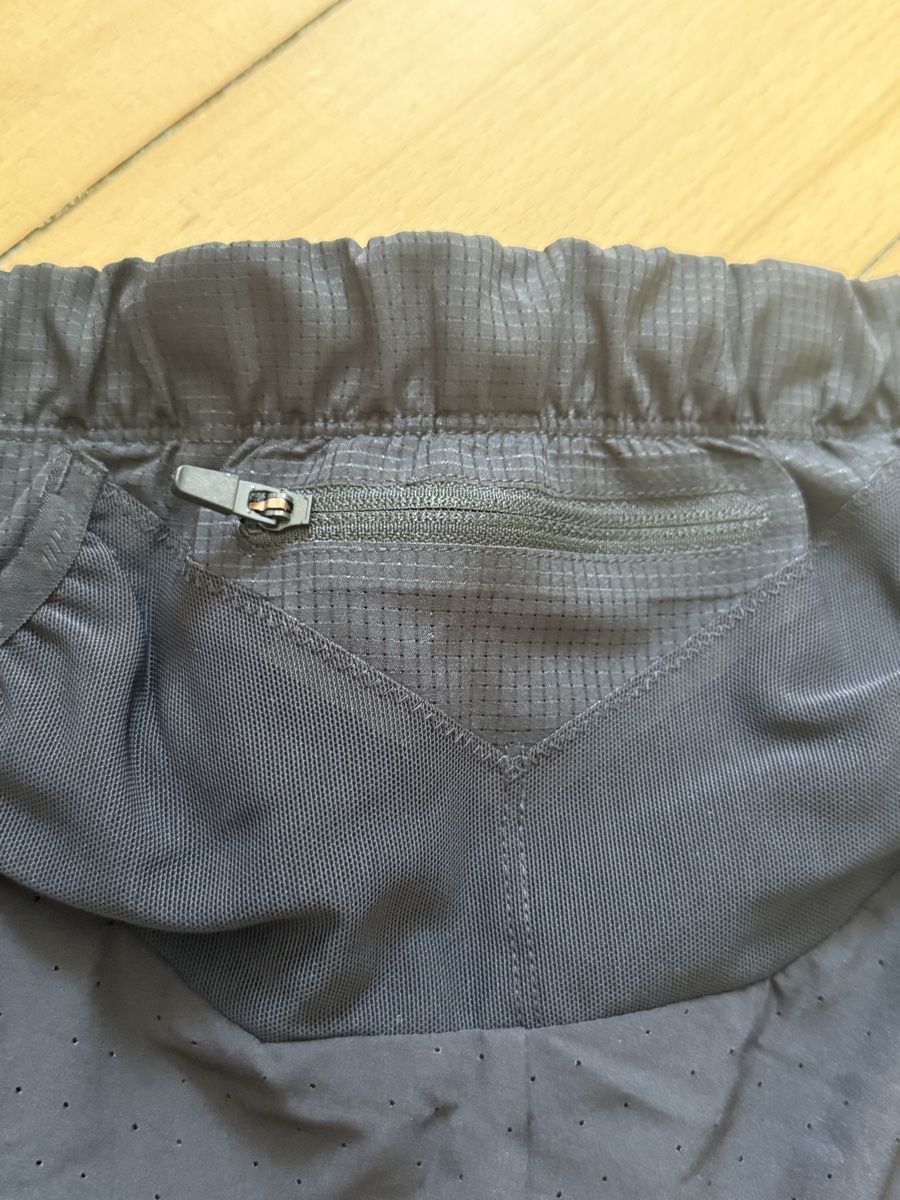 Hosen: On Split Short (L) – Gebraucht aus Bern von Laufsport3000 5