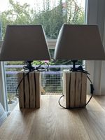 2 x Tischlampen Holz Natur Design beige Schirme gebraucht