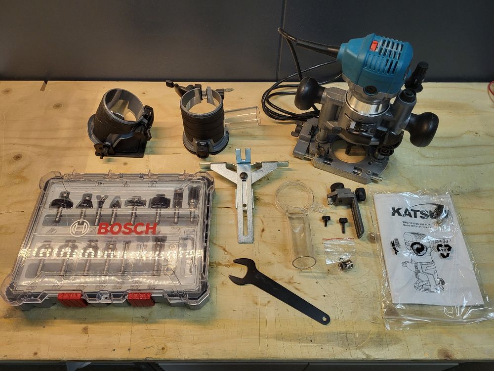 Electric Kompakte Oberfräse, (800W) Kompaktes Holz-Handfräswerkzeug, Hand Holz Oberfräse Kantenfräse, Holzschneider Mit 15* Router Spannzangen (Schwarz