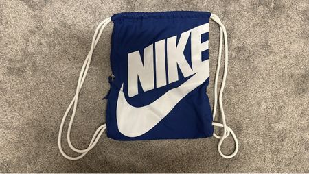 Praktischer Nike Turnbeutel, blau, neuwertig, Top Zustand!