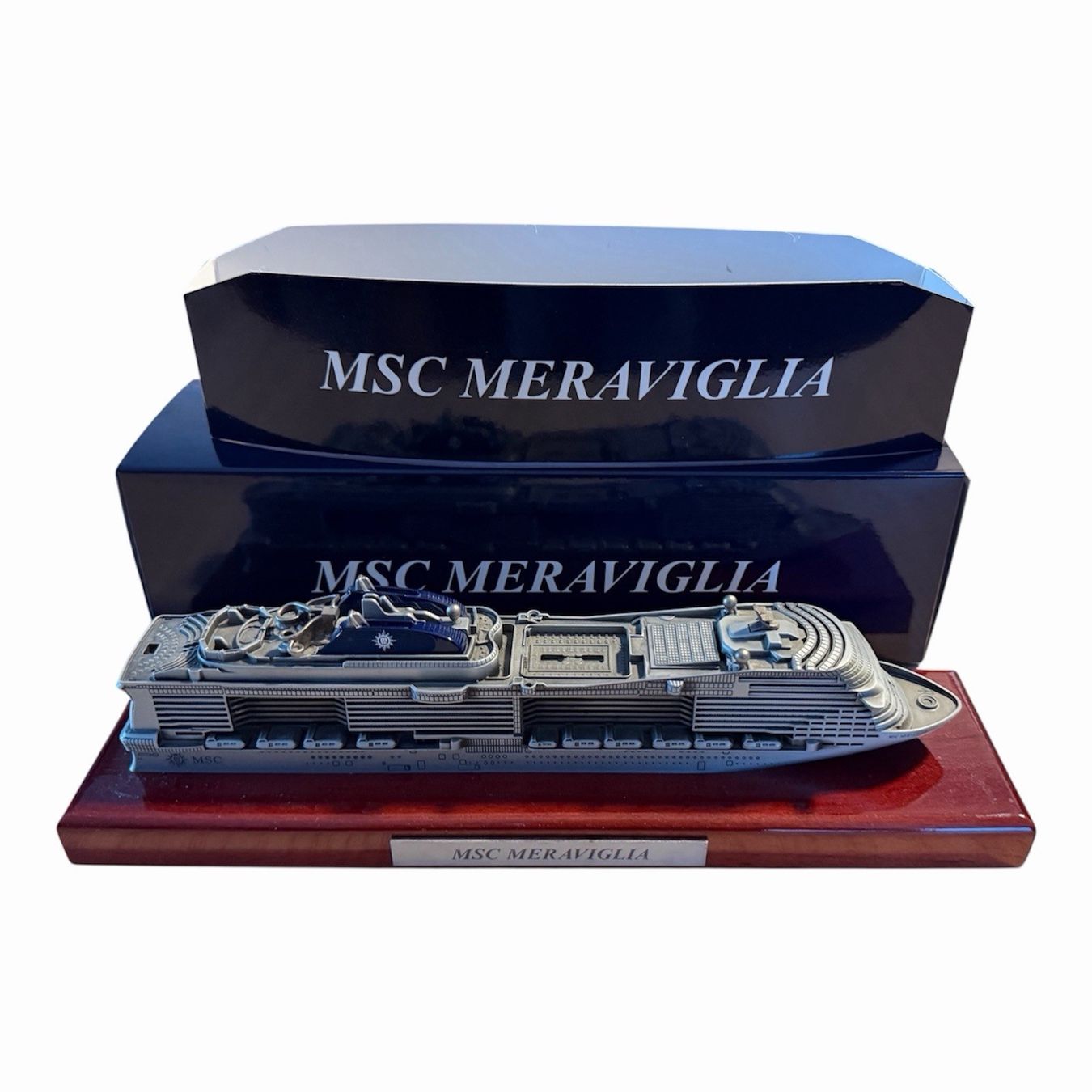 Kit di modellismo & Modellini statici: MSC MERAVIGLIA - MEGA Kreuzfahrtschiff - Schiffsmodell – Nuovo e nell'imballaggio originale da Rheinfelden venduto da Shuttle10