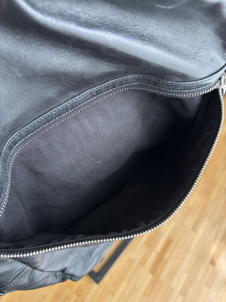 Saint Laurent Zaini: Saint Laurent City Canvas & Leather Laptop Backpack – Usato da St. Gallen venduto da heartbug 8