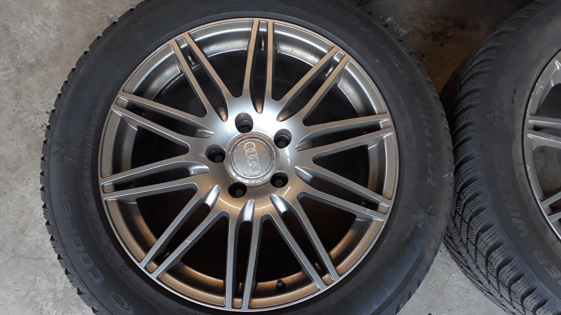 Audi Pneumatici & Ruote complete: Winterräder Audi Q7 265/50 19 – Usato da Schmerikon venduto da 1qw2 5