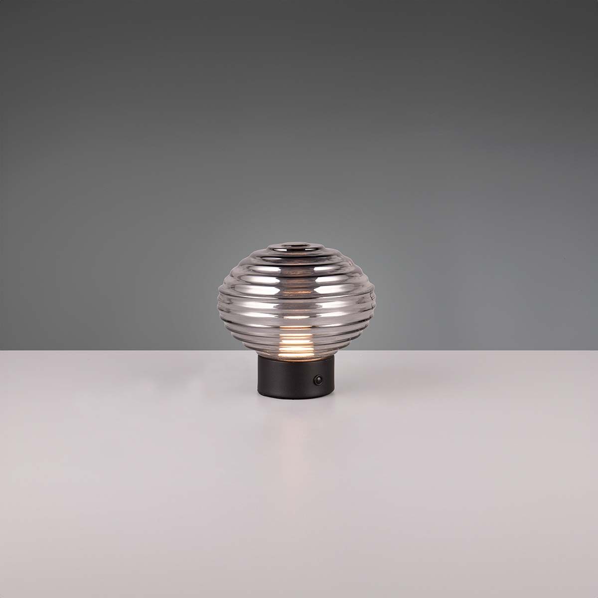 Lampade: LED Tischleuchte, Rauchfarbe, 14 cm Höhe – Nuovo (secondo la descrizione) da Kreuzlingen venduto da Smart-Light 2