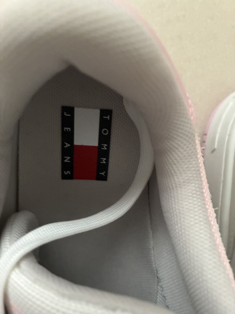 Tommy Hilfiger Scarpe da donna: NEU Tommy Jeans schuhe Groesse 40 – Nuovo (secondo la descrizione) da Novazzano venduto da White71 5