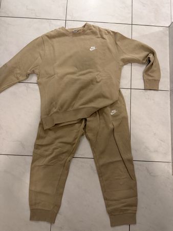 Nike Pullover und Hose beige Grösse M Set