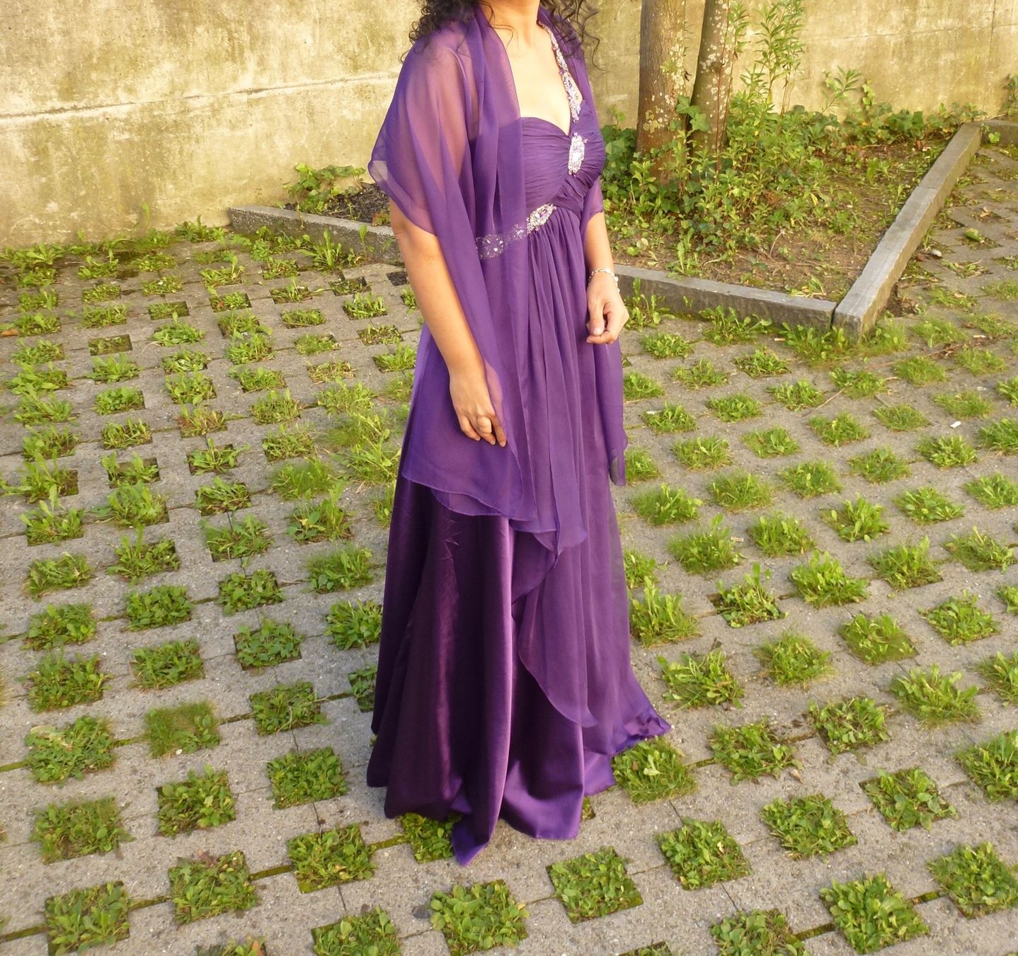 Vestiti: Abendkleid violett mit Steinchen Details – Usato da Staufen venduto da M19M 2
