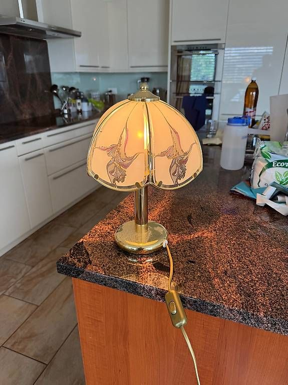Lampen: Vintage Tischlampe messing und glass – Gebraucht aus Herrliberg von jun_rl8h 1