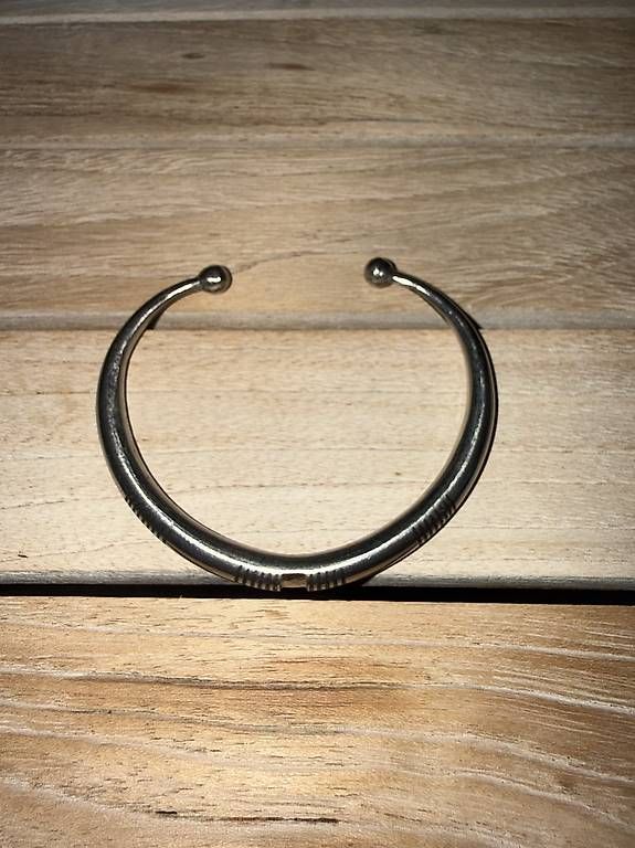 Armbänder & -reifen: Bracelet jonc – Neu und originalverpackt aus Lausanne von lol_fg6r