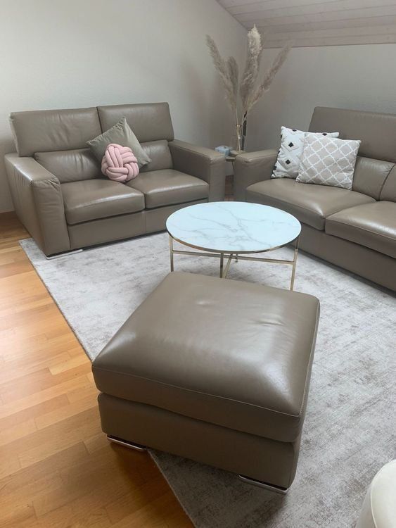 Sgabelli: Hocker leder – Usato da Vacallo venduto da pisic 1