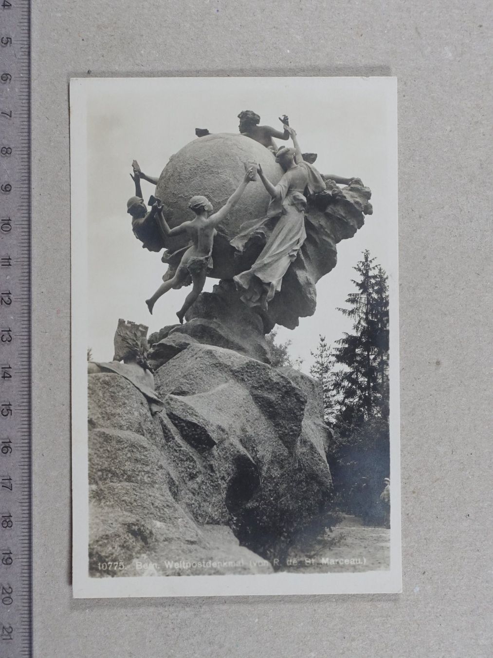 Ansichtskarten: Bern, Weltpostdenkmal – Gebraucht aus Lenzburg von fh1