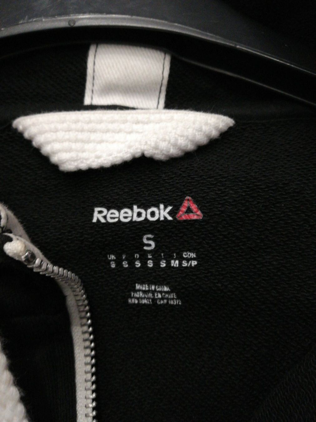 Reebok Giacche: Reebok Jackli Gr S – Nuovo (secondo la descrizione) da Ballwil venduto da fischli01 3