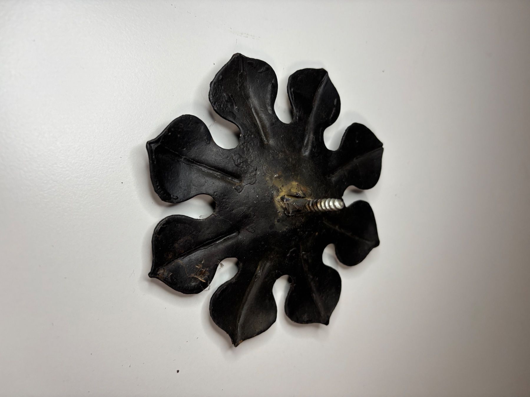 Tutte le decorazioni: Blume aus Metall, alt – Usato da Niederurnen venduto da Guste 1