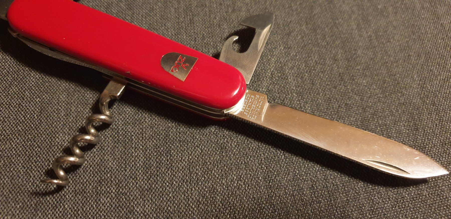 Victorinox Coltelli tascabile: ZUG Sackmesser Victorinox – Usato da Val D Illiez venduto da SnowRoof