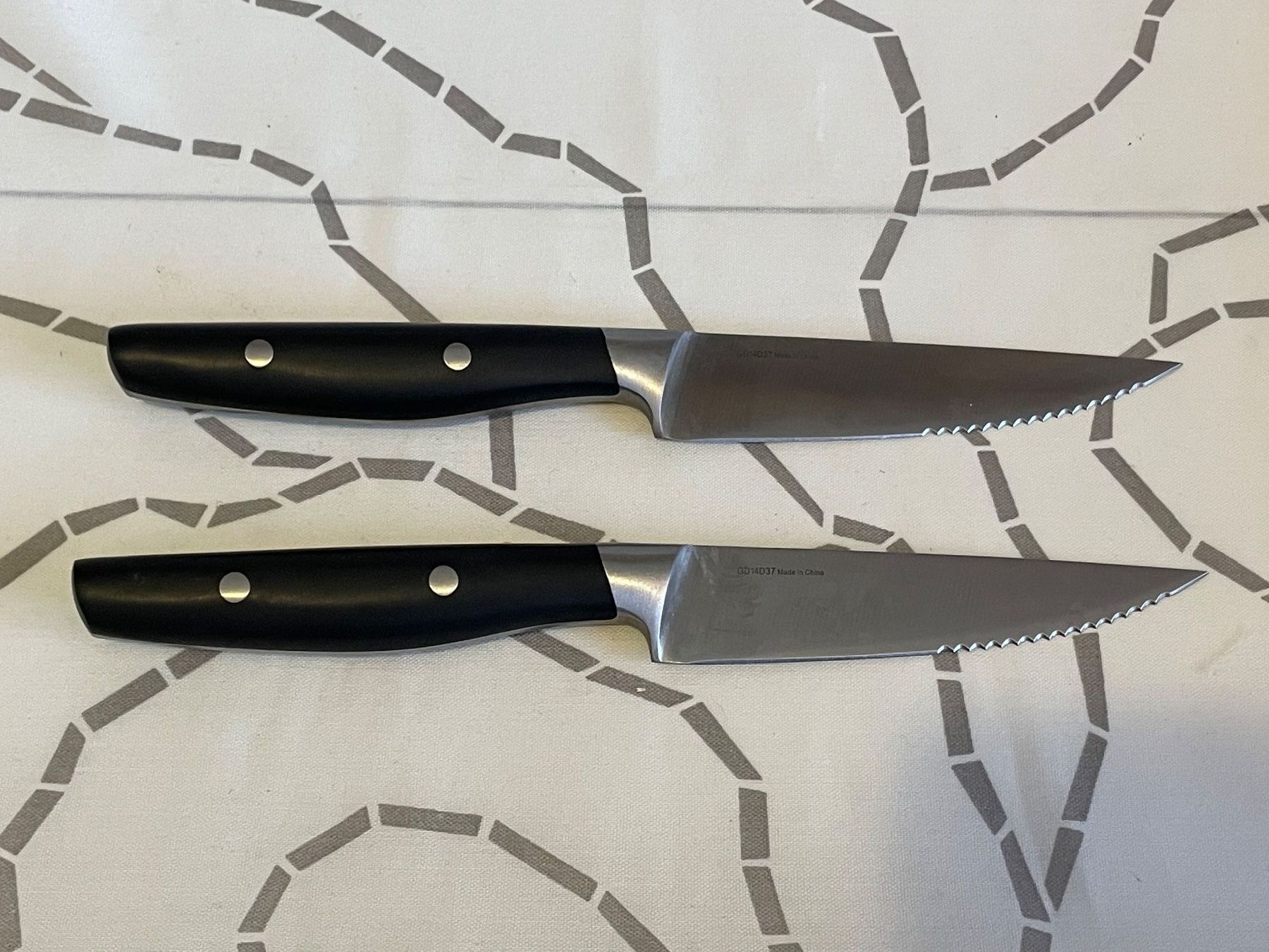 Messer: Messerblock "Jamie Oliver" mit 2 Steakmesser, Ab Fr. 1.-- – Gebraucht aus Rafz von stg101 2