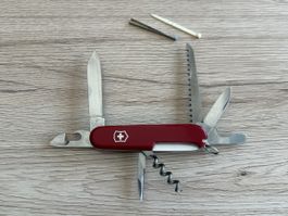 Victorinox Sackmesser mit Säge und Zubehör