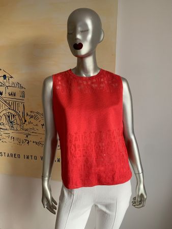 AKRIS: Exklusives rotes Seiden-Top mit tollem Muster, 38