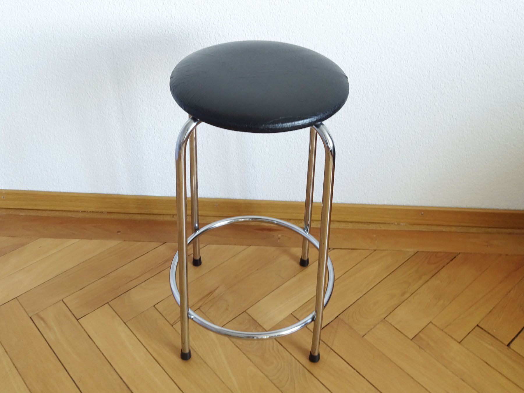 Sgabelli: Vintage Hocker Chrom rund schwarz – Usato da Solothurn venduto da hli_n69n 3
