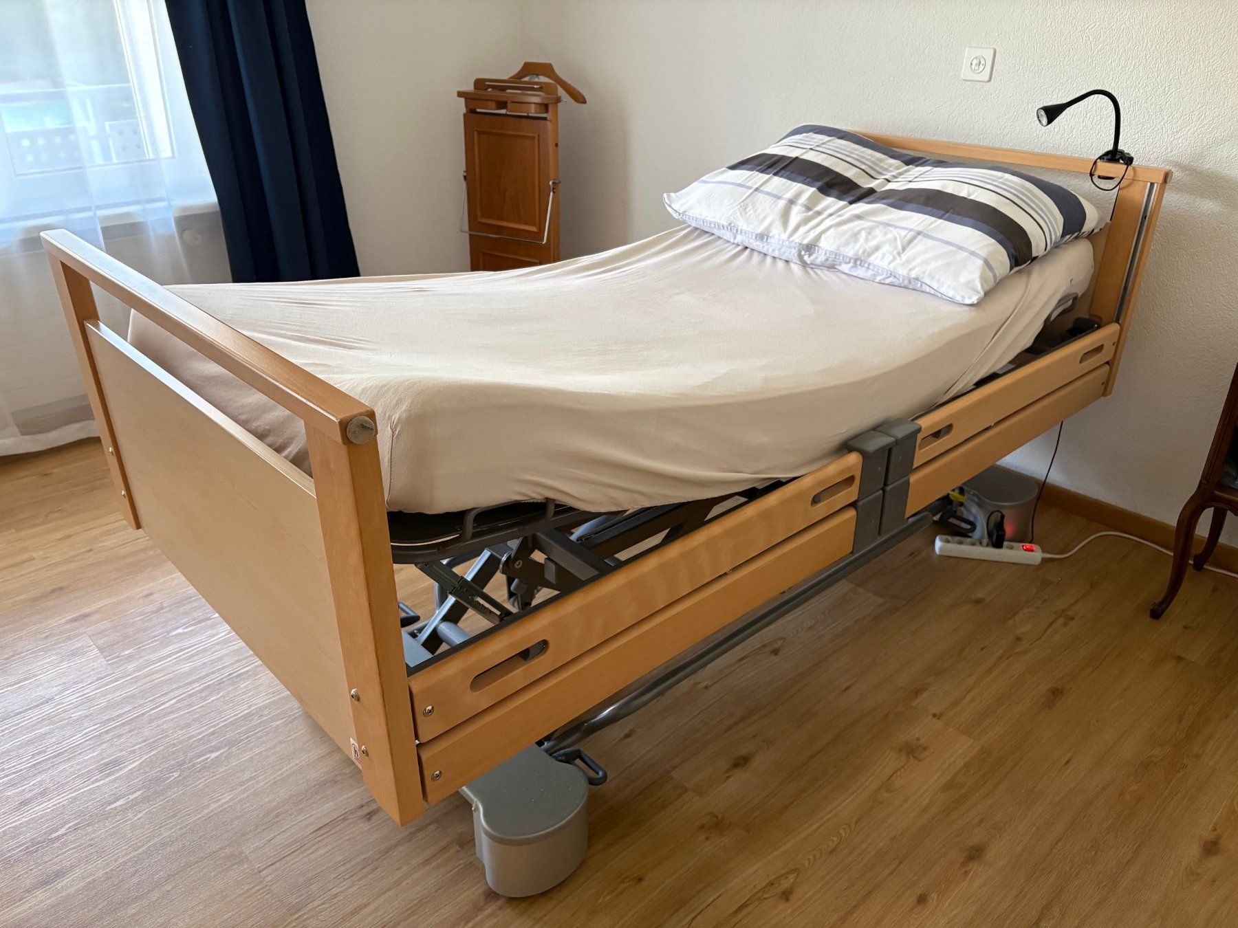Betten: Pflegebett Dewert Duromat 8 + 2 – Gebraucht aus Guntershausen von Kukuk3 1