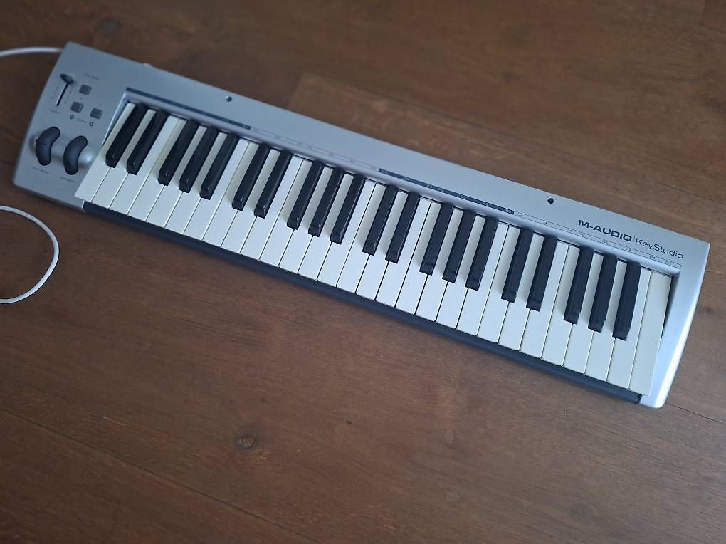 Instruments de musique: M-Audio KeyStudio 49-Noten-Keyboard. – D'occasion à Buchrain par joe_phc7 2