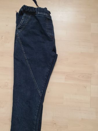 Coole blaue Jeans mit elastischen Bund, Versand auch möglich