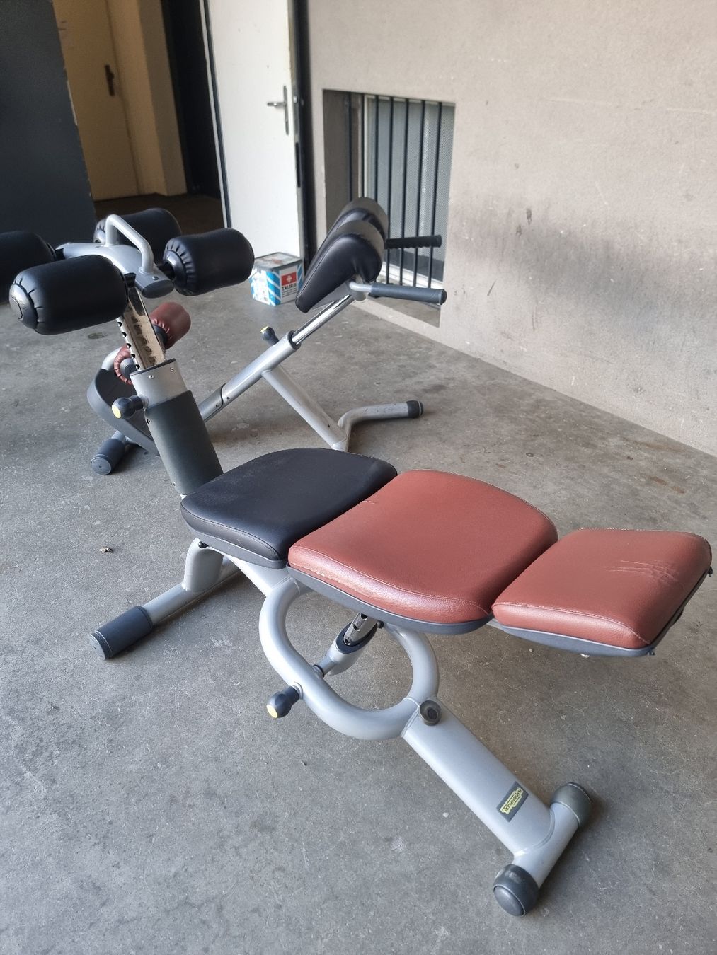 Technogym Hometrainer: Technogym Crunch Bench – Usato da Aarau venduto da Aboudx 1