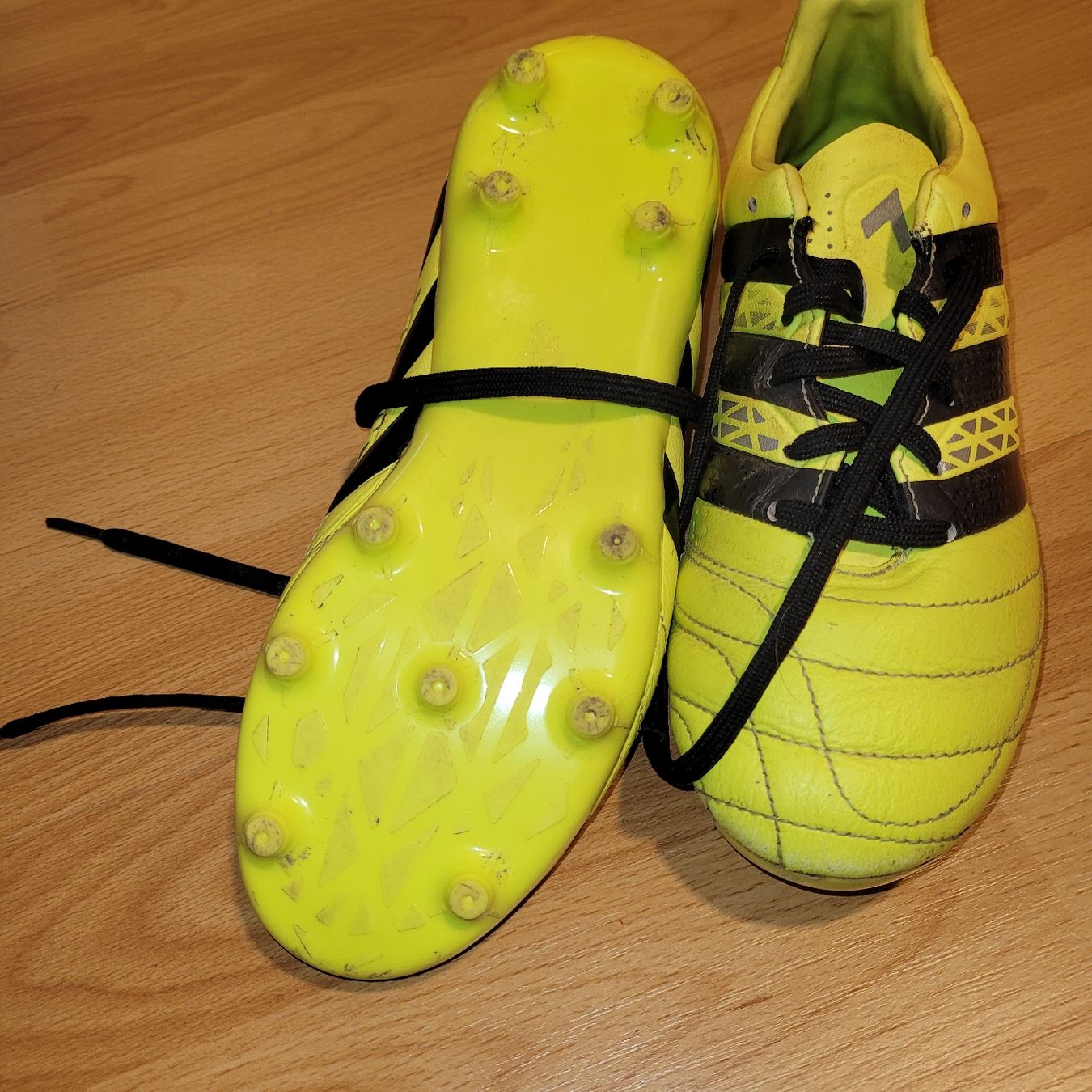 Scarpe per ragazzi: fussballschuhe sport adidas – Usato da Reichenburg venduto da AK307 1