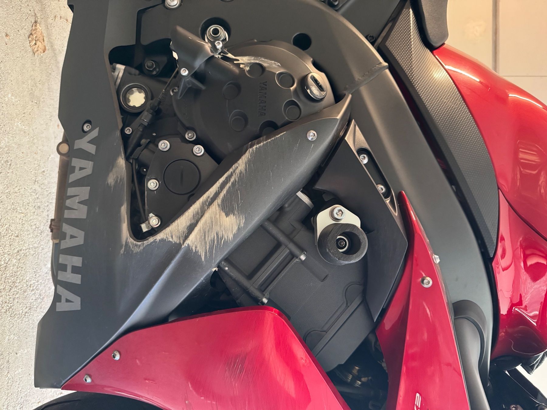 Yamaha Strada: Yamaha R1 YZF RN12 2004 – Usato da Winterthur venduto da Chailatte31 7