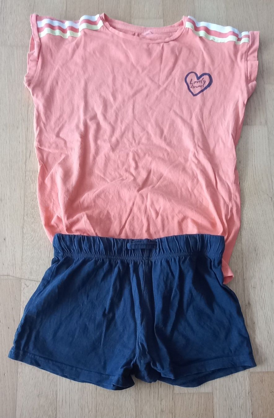 Kleiderpakete & -sets: Freizeitdress Shirt und Hose – Gebraucht aus Thayngen von andielsener