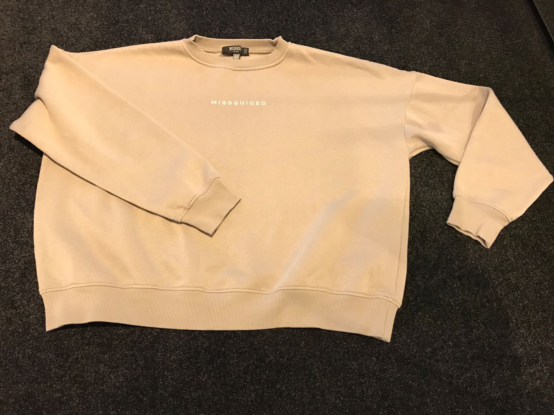 Maglioni & Felpe: Missguided Sweatshirt Gr 38 – Usato da St. Margrethen SG venduto da kellenbh 1