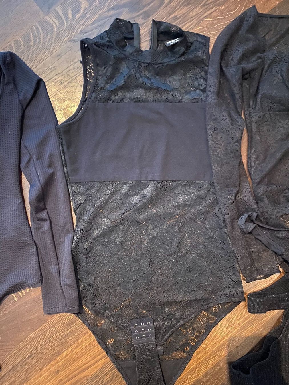 Altra biancheria intima: Schöne Bodys mit Spitze Gr. S – Nuovo (secondo la descrizione) da Gattikon venduto da Sunshine4. 3