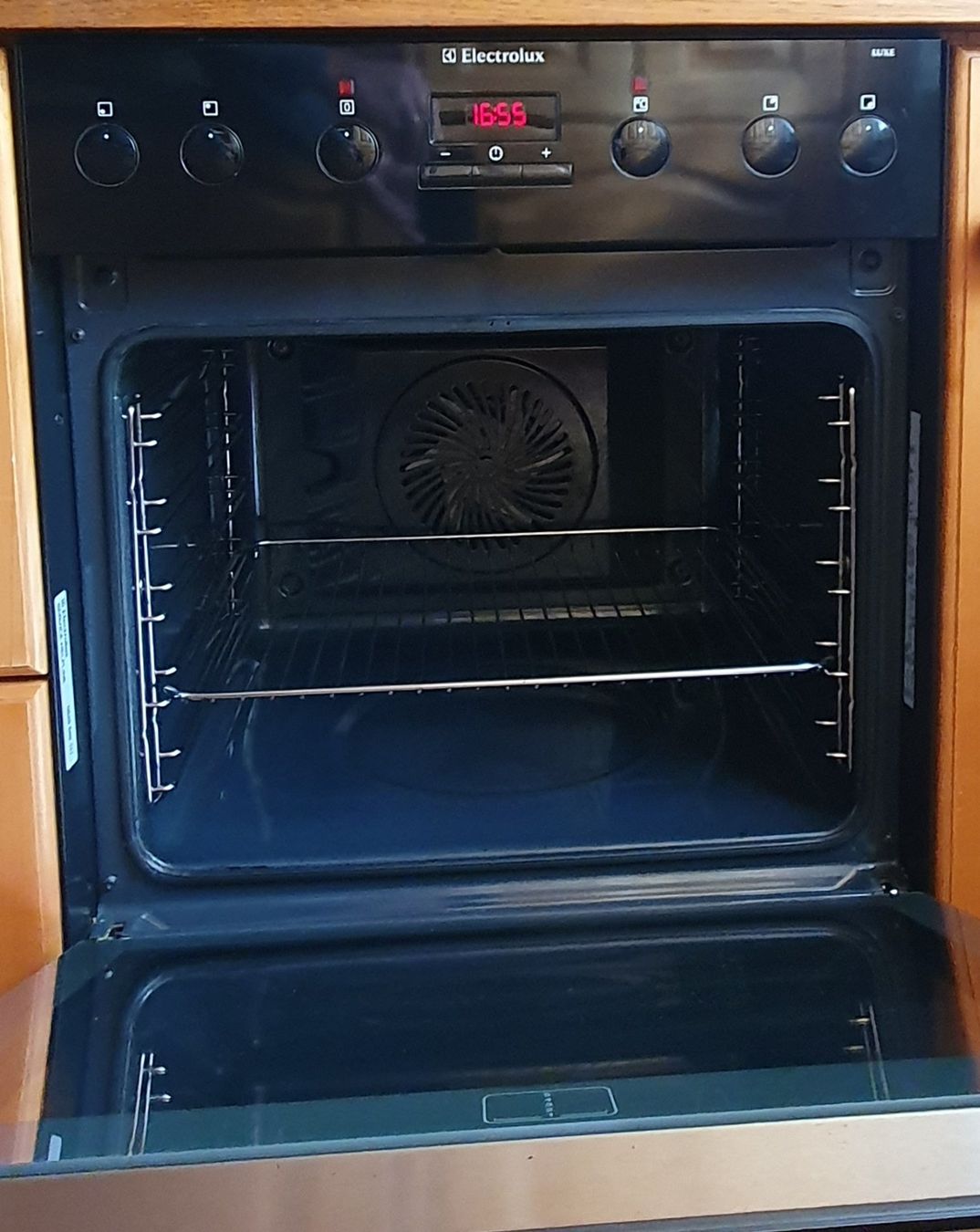 Cuisinières: Ensemble four et cuisinière vitroceram Electrolux 55cm – D'occasion à Montfaucon par crili1