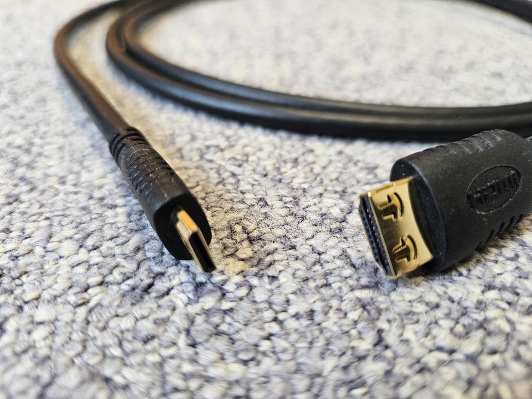 Cavi: Kabel HDMI zu Mini-HDMI, 2m – Usato da Niederglatt ZH venduto da Grx5