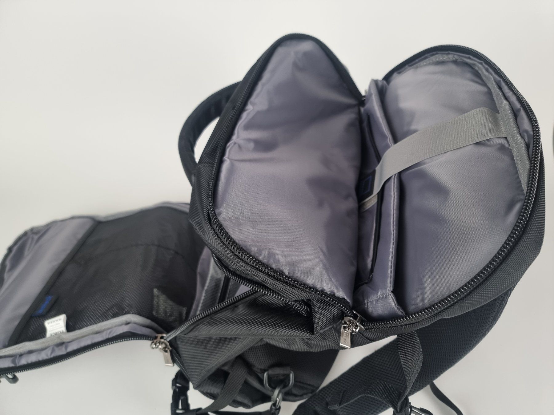 Zaini: Laptop Rucksack der Marke inateck – Usato da Urtenen-Schönbühl venduto da Restwert_Schoenbuehl 4