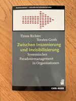 Zwischen Inszenierung und Visibilisierung: Paradoxien Buch
