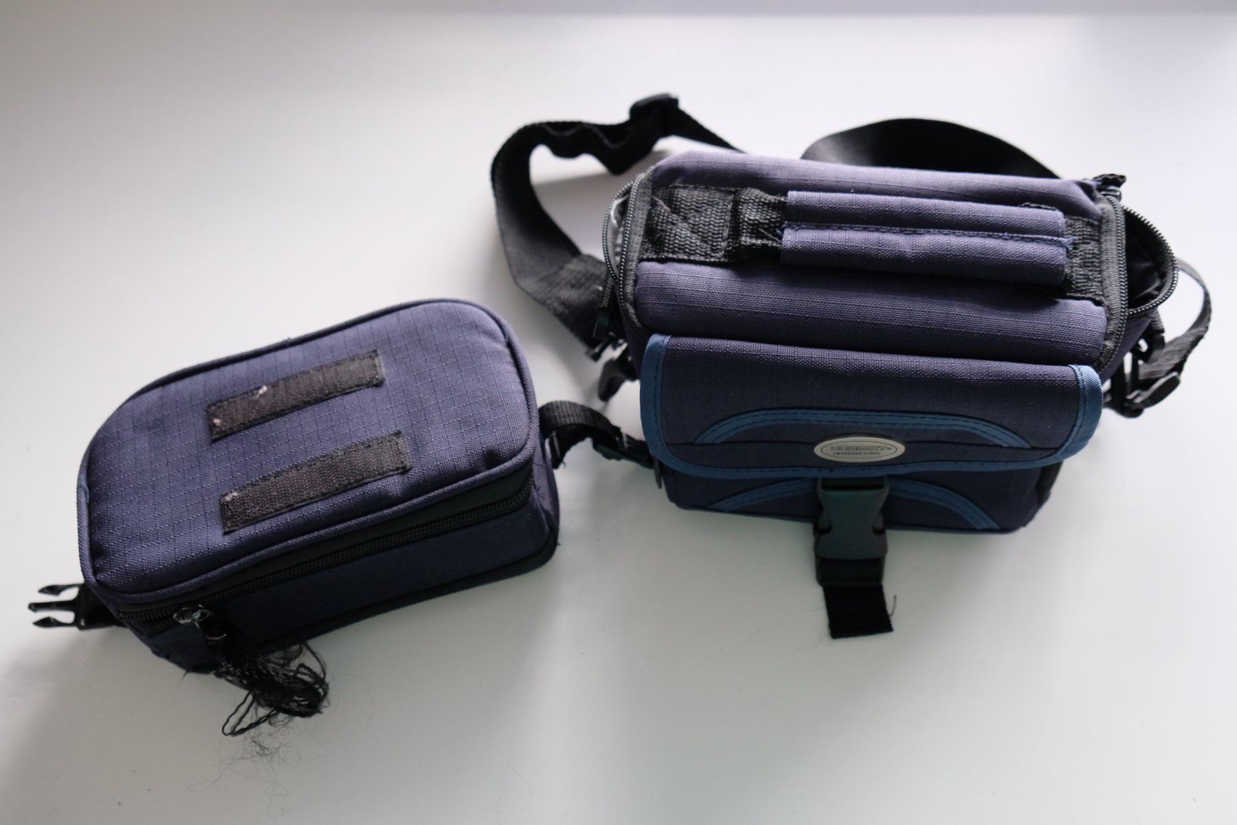 Borse: Foto- / Videokamera Tasche – Usato da Madiswil venduto da Stratosteve 1