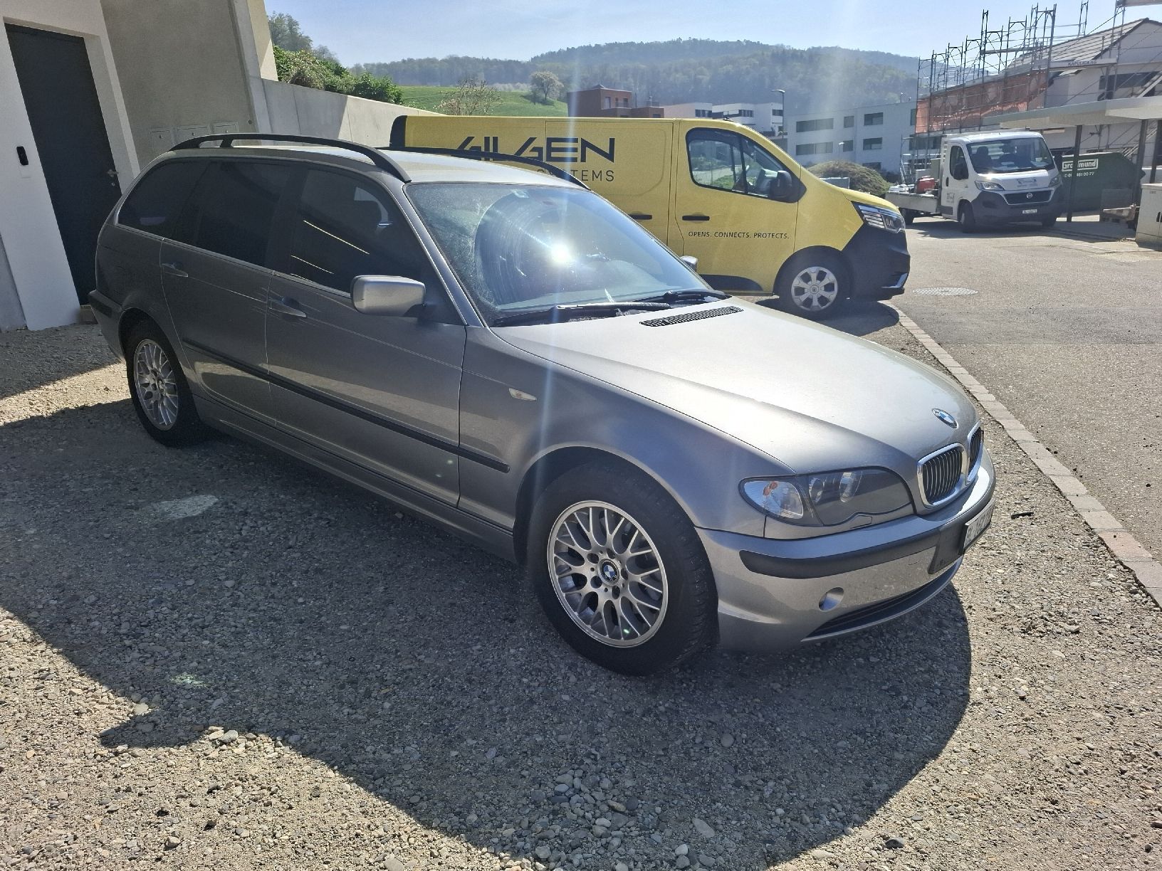 BMW Autos: BMW 320i Touring ab MFK 09/25 – Gebraucht aus Ormalingen von V850 3