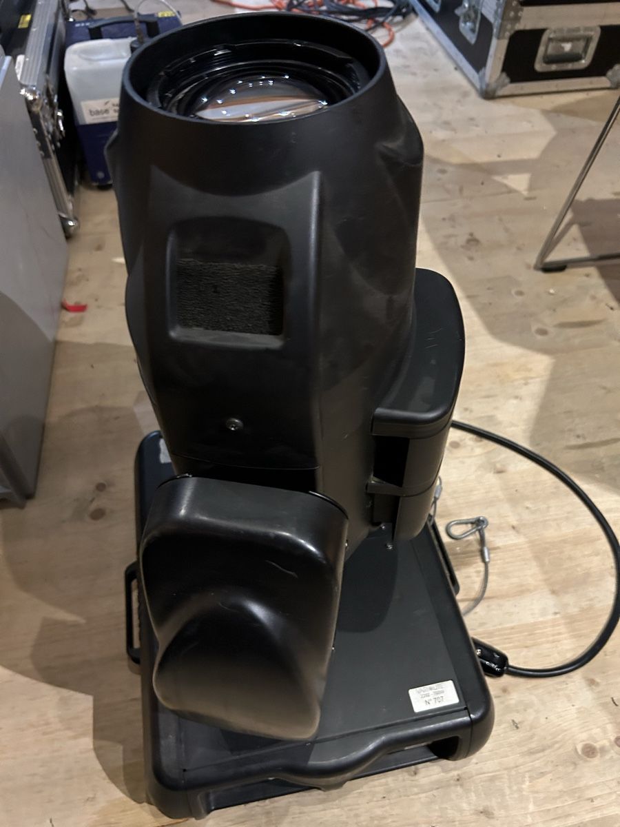 Strumenti musicali: Varilite  lot de 17 moving head  Vl2000 – Difettoso da Vérossaz venduto da the_6cq8 4