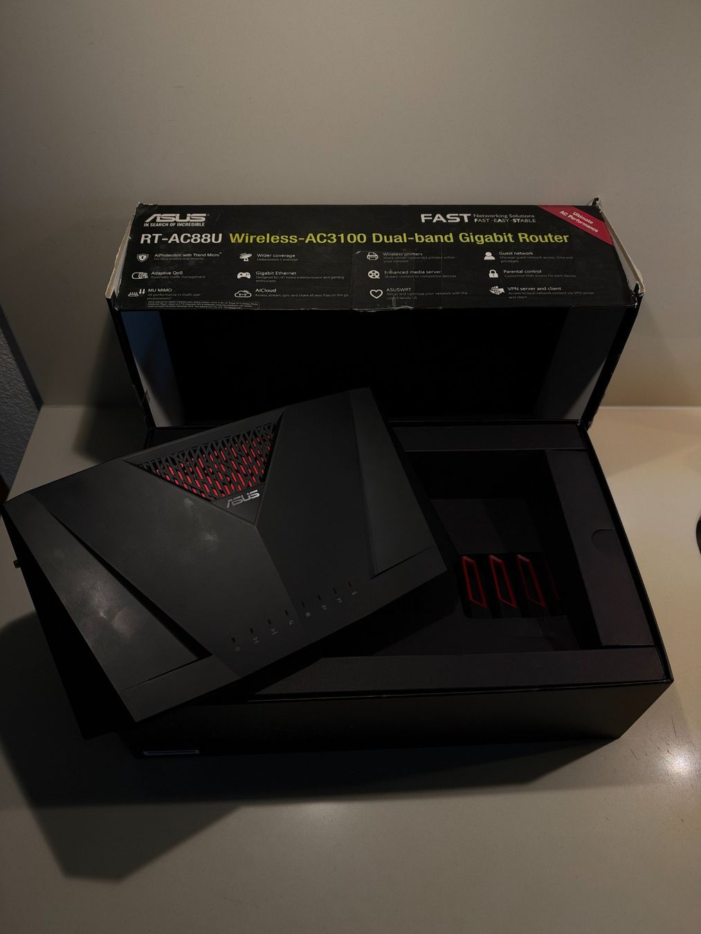 Asus Modem & Router: Asus RT-AC88U Router – Usato da Wädenswil venduto da Alex_kons 4