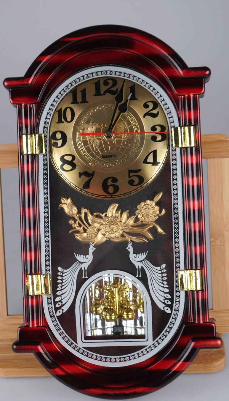 Stand- & Wanduhren: Vinatge Wanduhr - Quartz Model – Gebraucht aus Volketswil von brockipfannenstil 1