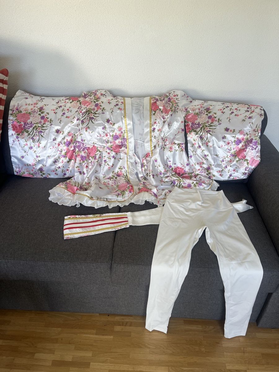 Costumi: Kimono Kostüm mit tights – Usato da Lenzburg venduto da Jekach 1
