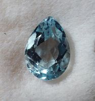 Aquamarin-Tropfen