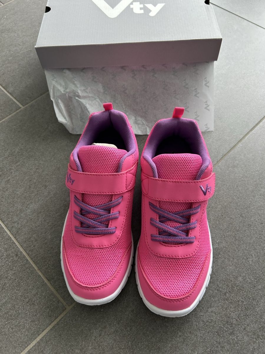 Dosenbach Schuhe für Mädchen: Turnschuhe Mädchen Gr. 34 Neu – Neu und originalverpackt aus Heitenried von Scbern04