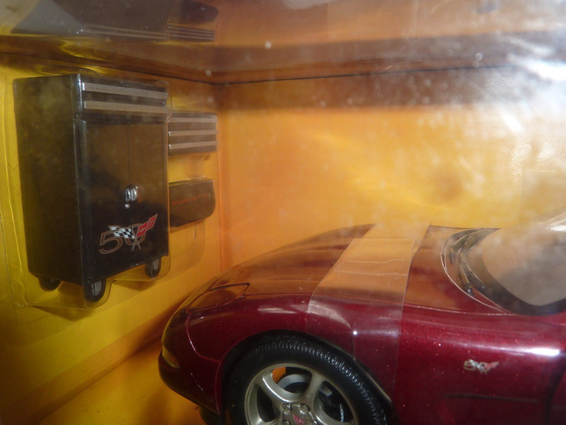 Voitures modèles: CORVETTE COUPE 2003 – Neuf avec emballage d'origine à Balsthal par bouteliee 2