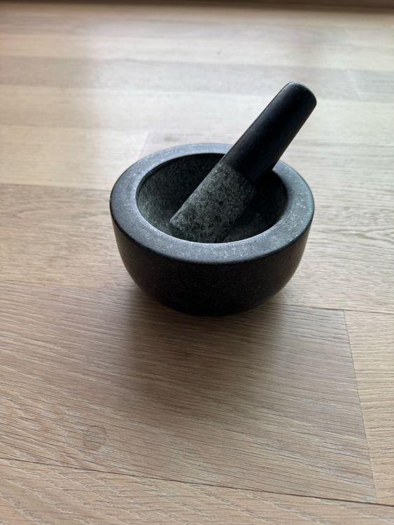Schwere Ausführung: Mörser mit Stössel aus Granit Stein (Neu (gemäss ...