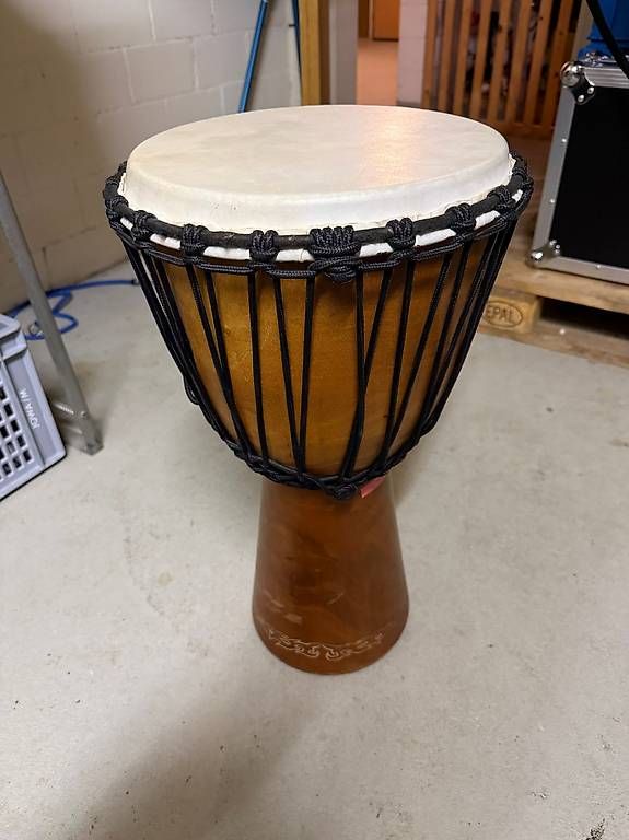 Strumenti musicali: Djembe! – Usato da Bülach venduto da G39