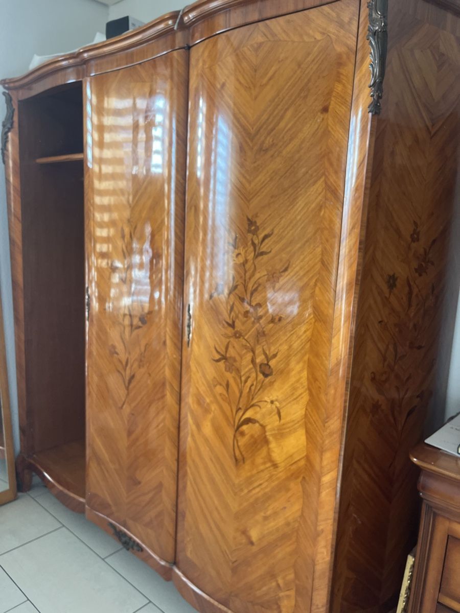 Armadi: Magnifique armoire ancienne – Usato da Prilly venduto da CHAGALL15 7