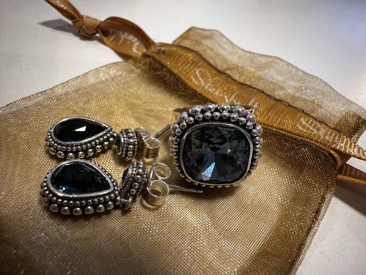 Orecchini pendenti & Orecchini a lobo: Steinkult Schmuck Set, Ring und Ohrringe – Usato da Ried-Brig venduto da Beschastnykh