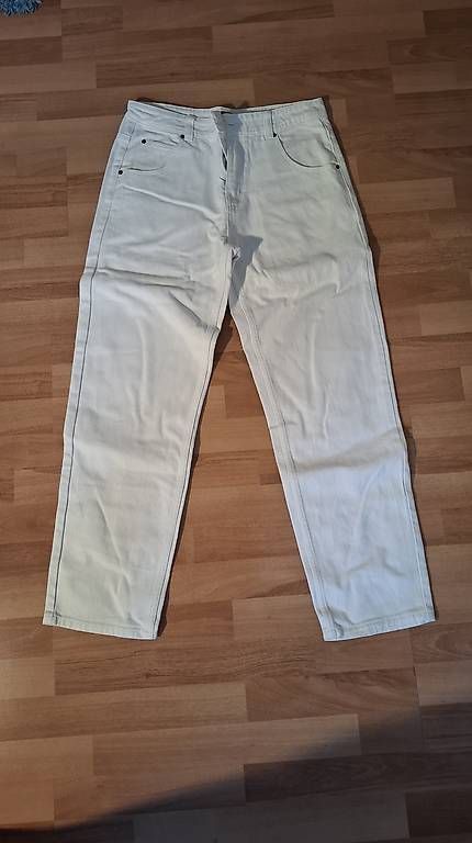Jeans: Jean blanc Southside Leiko – Gebraucht aus Fleurier von die_gg95